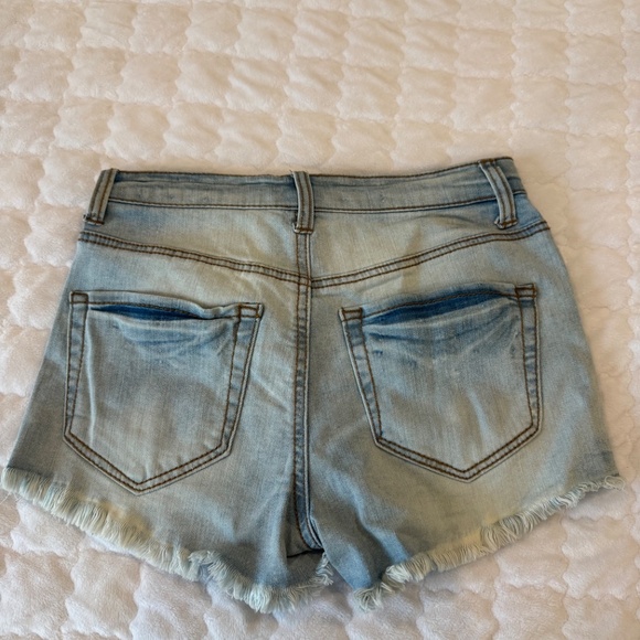 MUDD  Denim Jean Shorts Light Blue Cut Off Lace Trim Distress - Picture 2 of 3